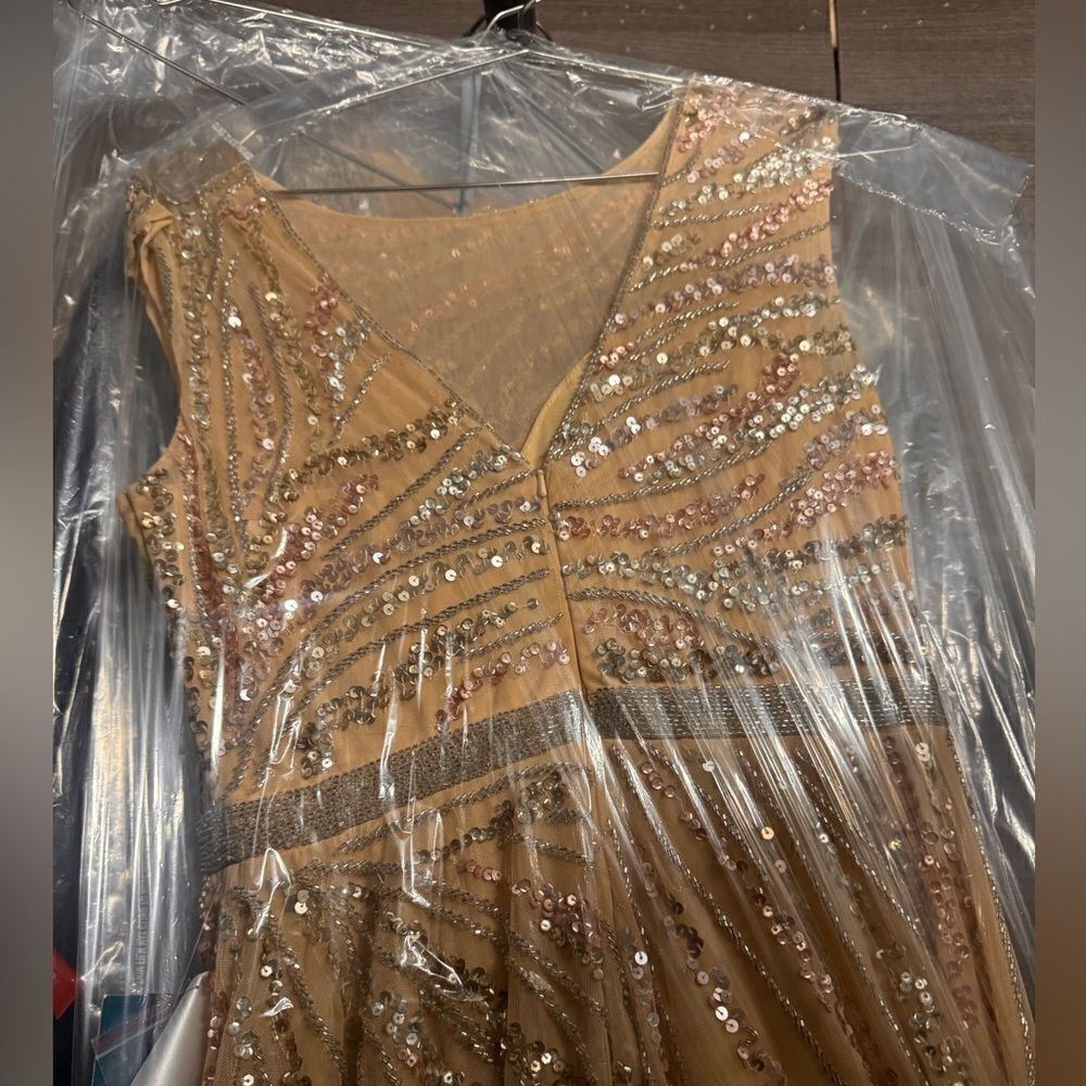 Mac Duggal
Cap Sleeve Embellished Evening Gown - Picture 3 of 6